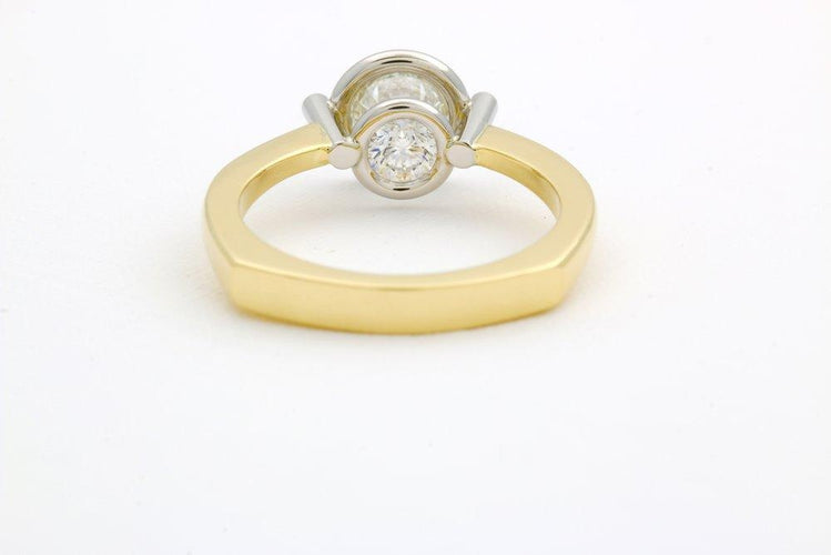 Hourglass Ring