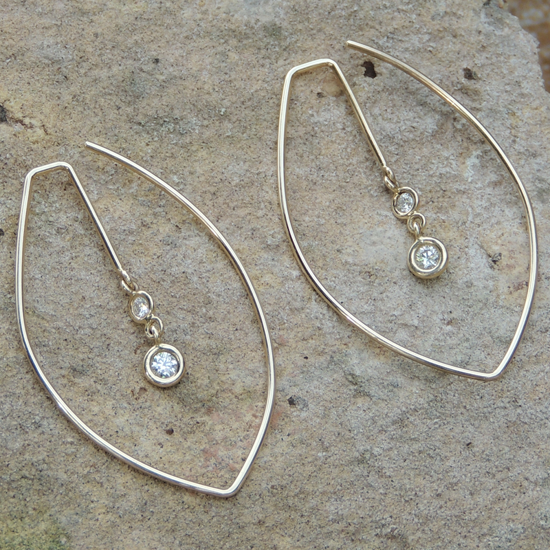 Tulip Hoop Duet Er 1.jpg